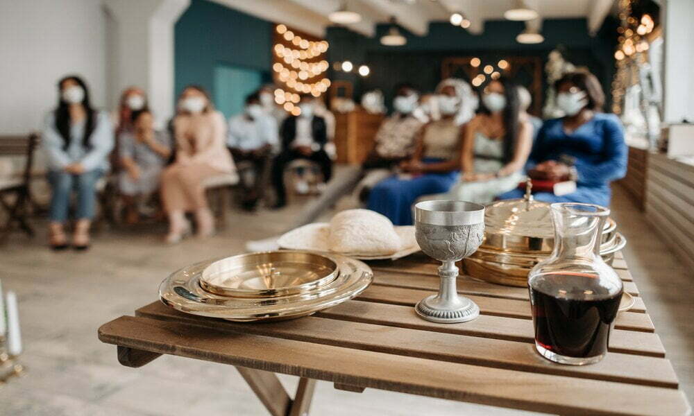 El merchandising que no puede faltar en tu celebración religiosa